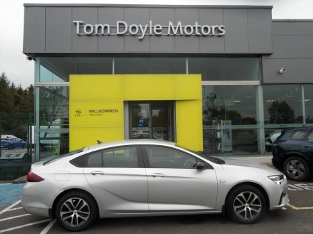 2022 Opel Insignia SC 1.5D 122PS S/S FWD 6 Speed