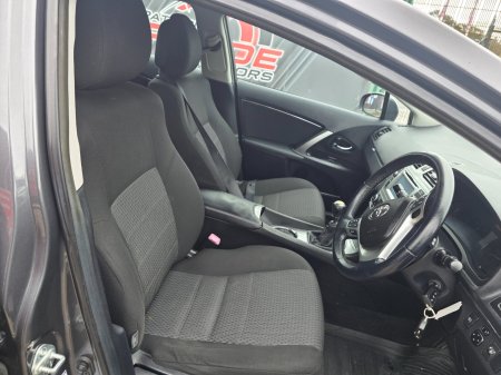 2015 Toyota Avensis - photo 8