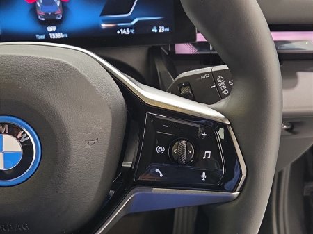 2025 BMW i5 - photo 18