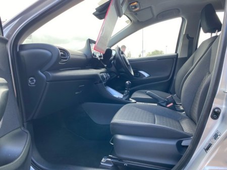 2023 Toyota Yaris - photo 6