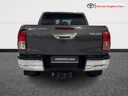 2020 Toyota Hilux - photo 4