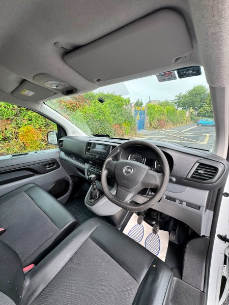 2021 Opel Vivaro - photo 3