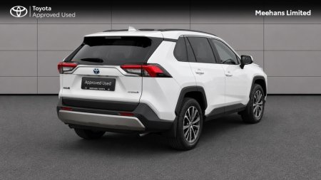 2024 Toyota RAV4 - photo 2