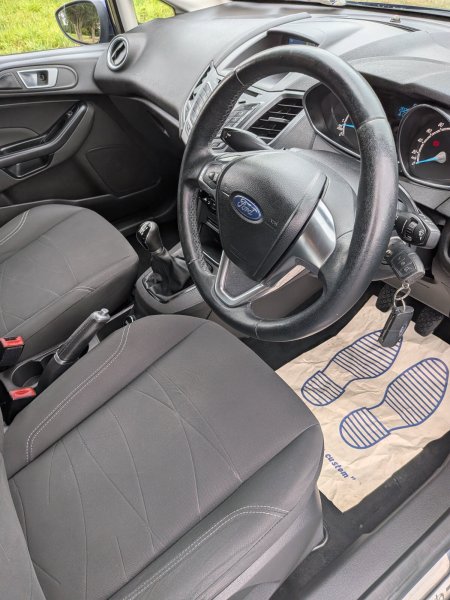 2017 Ford Fiesta - photo 12