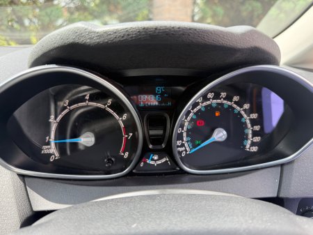 2015 Ford Fiesta - photo 12