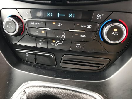 2019 Ford Kuga - photo 15