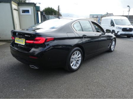 2023 BMW 5-Series - photo 4
