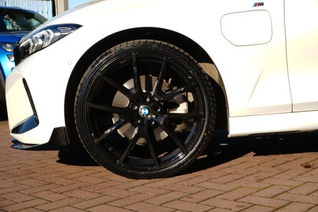 2025 BMW 3-Series - photo 21