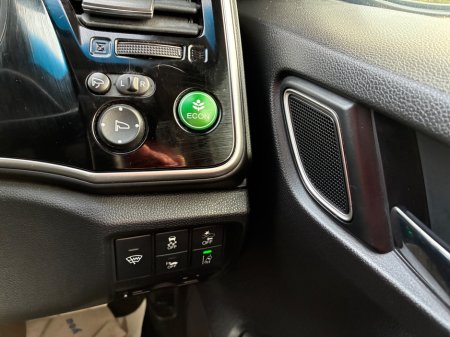 2018 Honda Grace - photo 16