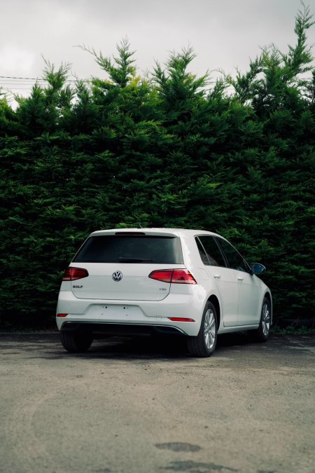 2018 Volkswagen Golf - photo 2