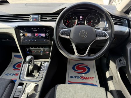 2022 Volkswagen Passat - photo 7