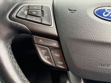 2017 Ford Focus - photo 13
