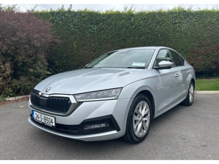 2024 Skoda Octavia - photo 2