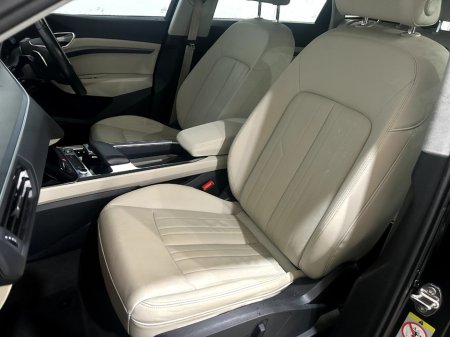 2022 Audi e-tron - photo 8