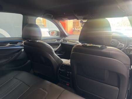 2023 BMW 5-Series - photo 17