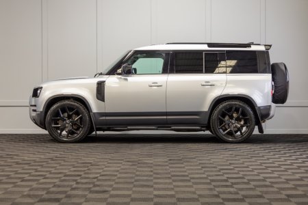 2024 Land Rover Defender - photo 3