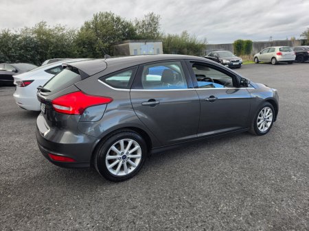 2019 Ford Focus - photo 2