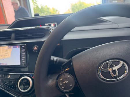 2021 Toyota Aqua - photo 11