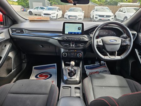 2018 Ford Focus - photo 15
