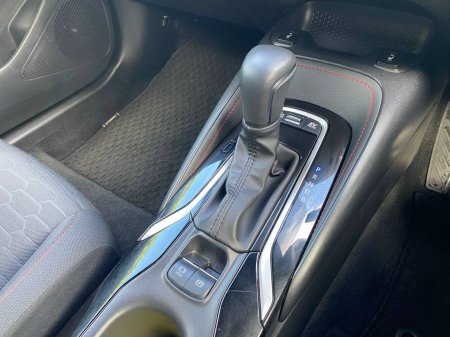 2025 Toyota Corolla - photo 11