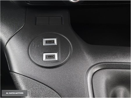 2024 Peugeot Partner - photo 27