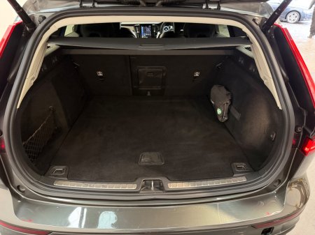2019 Volvo V60 - photo 12
