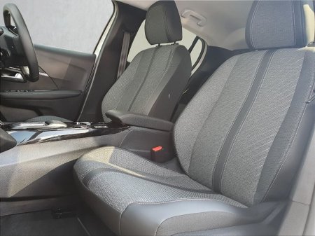 2025 Peugeot 208 - photo 16