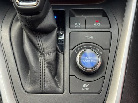 2024 Toyota RAV4 - photo 15