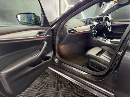 2017 BMW 5-Series - photo 19