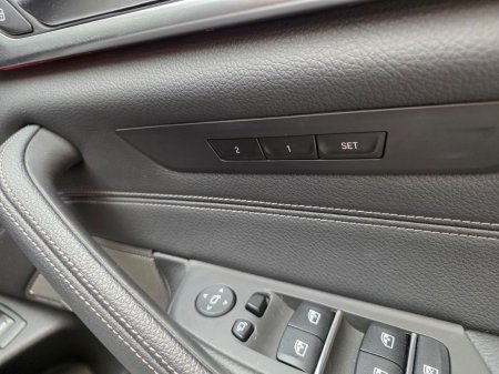 2023 BMW 5-Series - photo 18