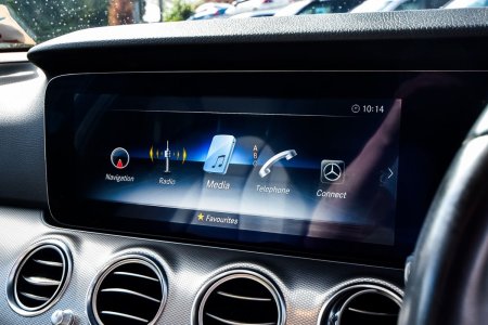 2020 Mercedes-Benz E-Class - photo 19