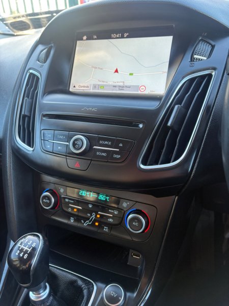 2018 Ford Focus - photo 9