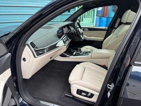 2021 BMW X7 - photo 19