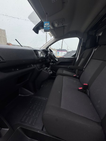 2023 Opel Vivaro - photo 21