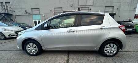 2018 Toyota Vitz - photo 5