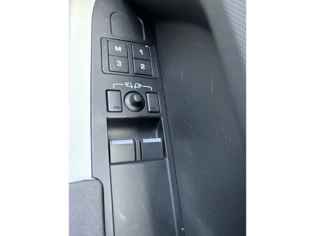 2023 Land Rover Defender - photo 13