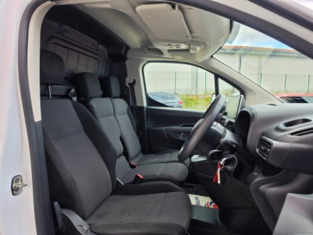 2023 Citroen Berlingo - photo 25