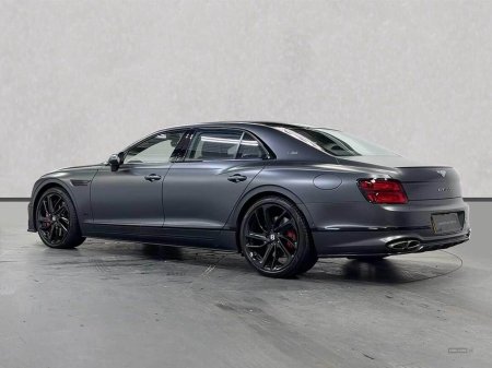 2025 Bentley Flying Spur - photo 9