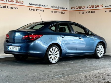 2014 Opel Astra - photo 5