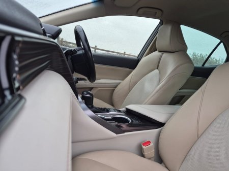 2020 Toyota Camry - photo 27