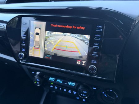 2024 Toyota Hilux - photo 16
