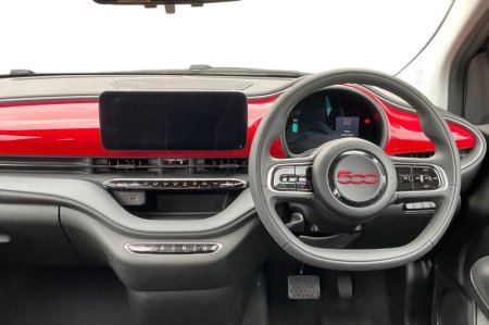 2022 Fiat 500e - photo 11
