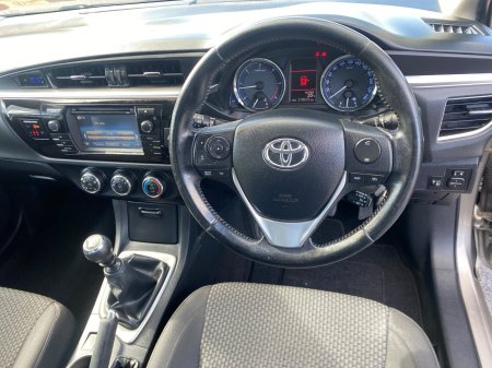 2016 Toyota Corolla - photo 12