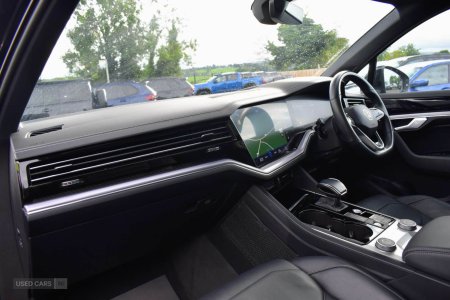 2023 Volkswagen Touareg - photo 12