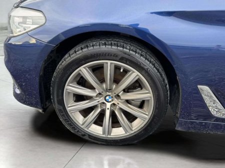 2017 BMW 5-Series - photo 27