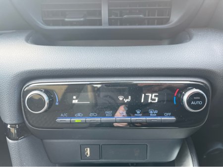2022 Toyota Yaris - photo 16