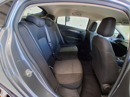 2018 Vauxhall Insignia - photo 13