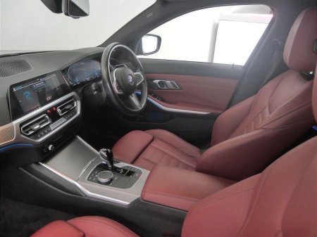 2022 BMW 3-Series - photo 7