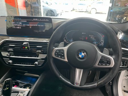 2021 BMW 5-Series - photo 12
