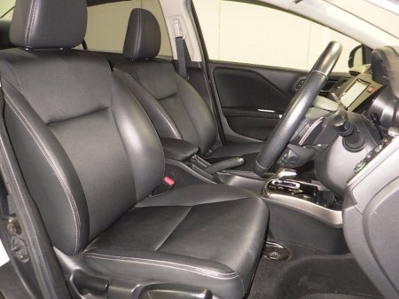 2015 Honda Grace - photo 7
